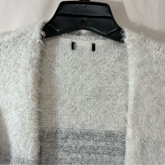 Womens Fuzzy Colorblock Open Long Sleeve Cardigan - Picture 4 of 4